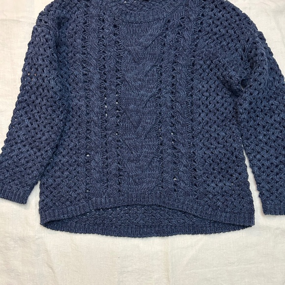 Loose Cable-Knit Blue Sweater - Picture 4 of 9